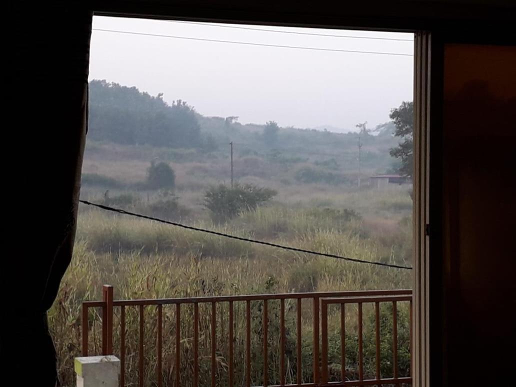 Karjat Mountain Villa Екстериор снимка