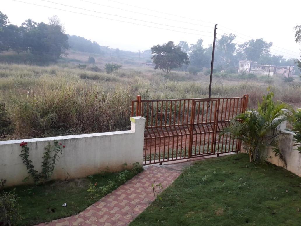 Karjat Mountain Villa Екстериор снимка